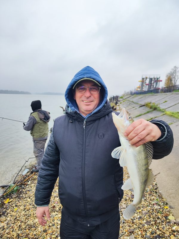 Ribolovačka oprema Fish-R