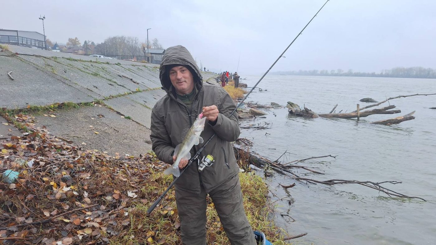 Ribolovačka oprema Fish-R