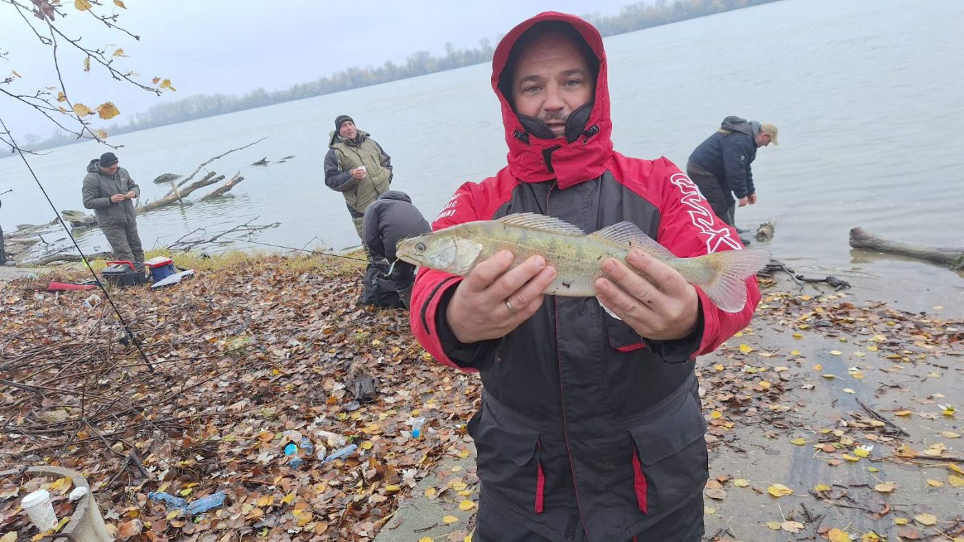 Ribolovačka oprema Fish-R